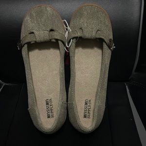 NWOT Slip-on Canvas Shoes